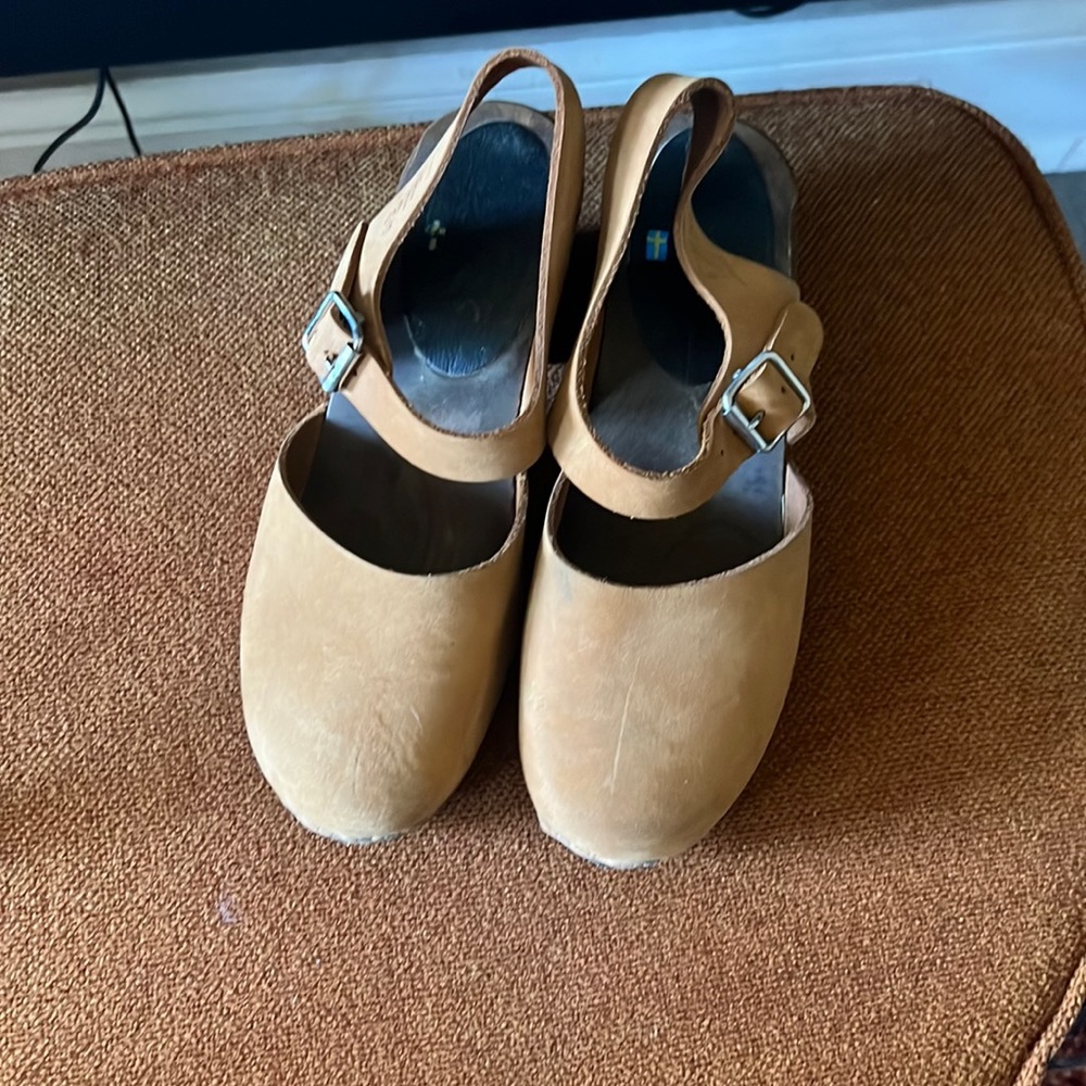 Lotta clogs size 39